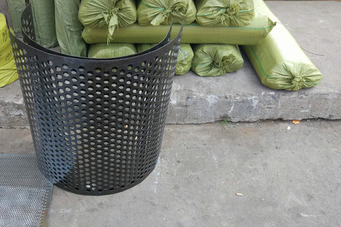 不銹鋼圓孔板加工工藝