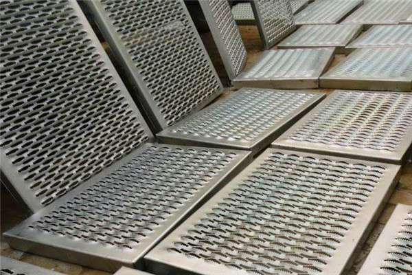 鱷魚(yú)嘴沖孔網(wǎng)