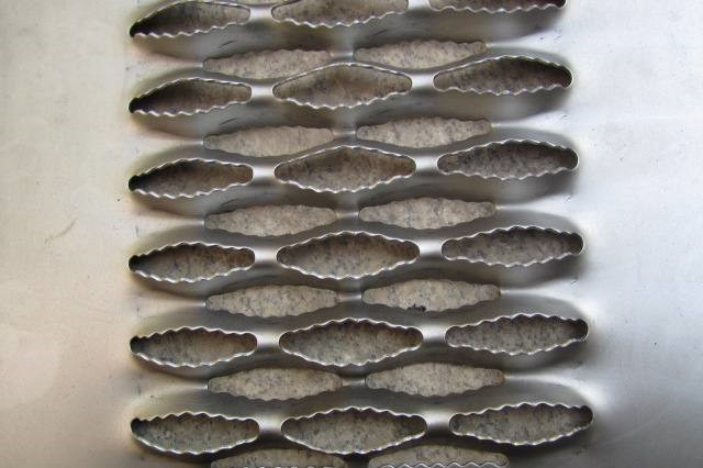 鱷魚(yú)嘴防滑板重量怎么計(jì)算