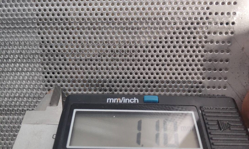 現貨供應圓孔直徑1mm圓孔沖孔網-價格低廉